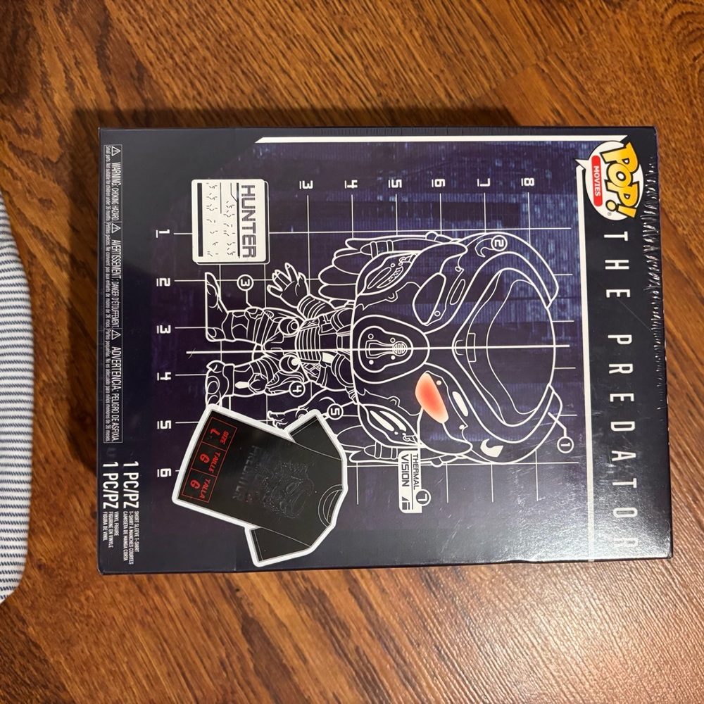 Funko Pop Tee And Pop The Predator